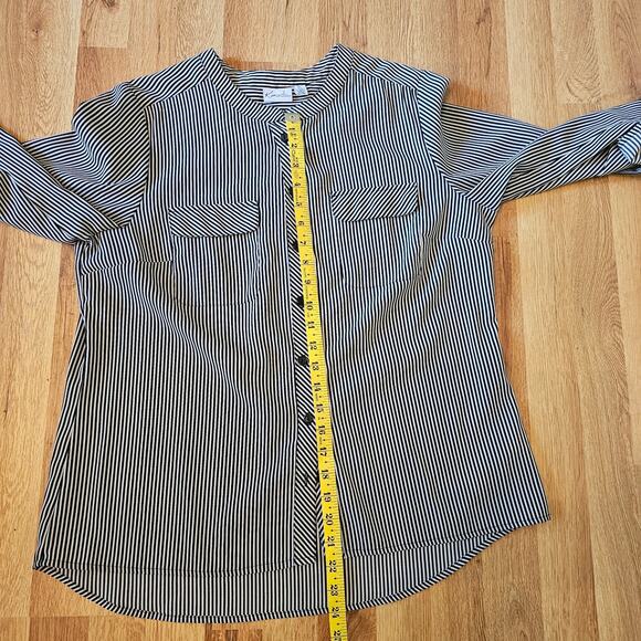 Kim Rogers Navy White Stripe Button down blouse with sleeve roll button closure - Picture 8 of 8